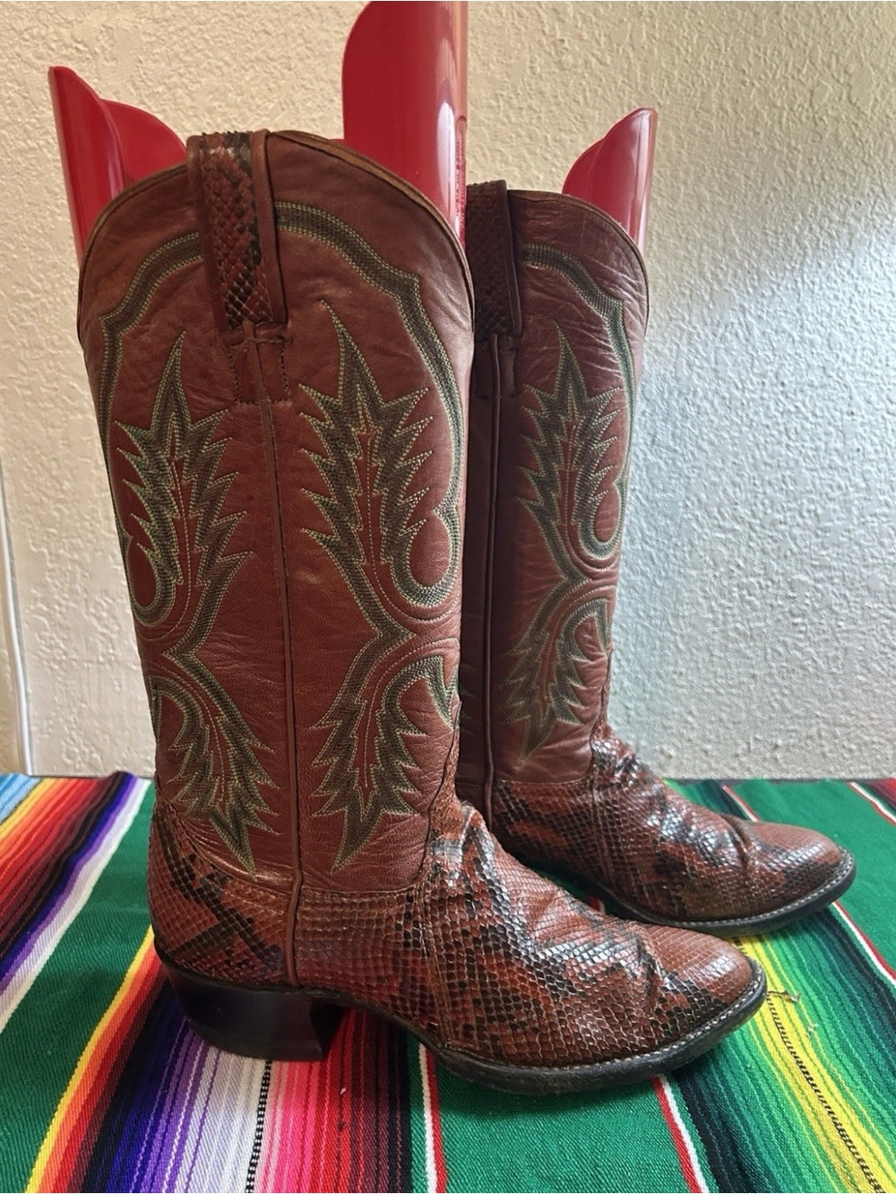 *RARE* Larry Mahan Exotic Snakeskin Cowboy Boots Size 6.5 - Picture 2 of 12